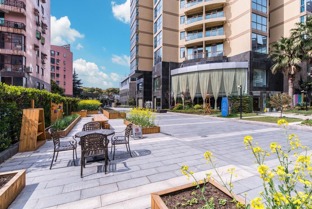 Green Court Residence Jinqiao Diamond Shanghái Exterior foto